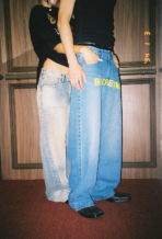 RDY Big Dream Rhinestone JEANS - Image 7
